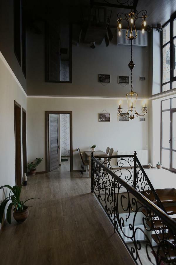 Ia'S Guest House Stepantsminda Exterior photo